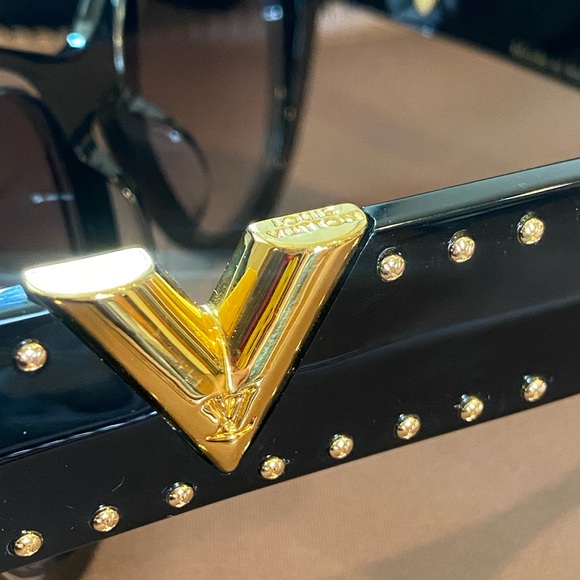 LOUIS VUITTON My Fair Lady Studs Sunglasses - Picture 5 of 16